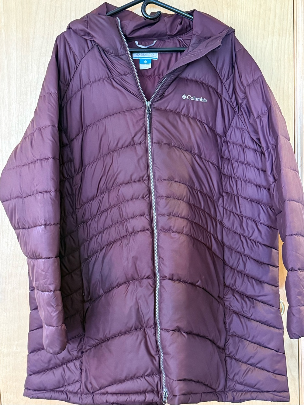 Columbia Women's Hooded Puffer Jacket - Plum